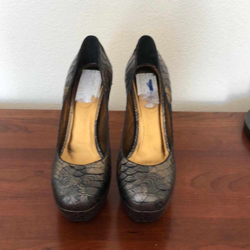 Yves Saint Laurent Shoes